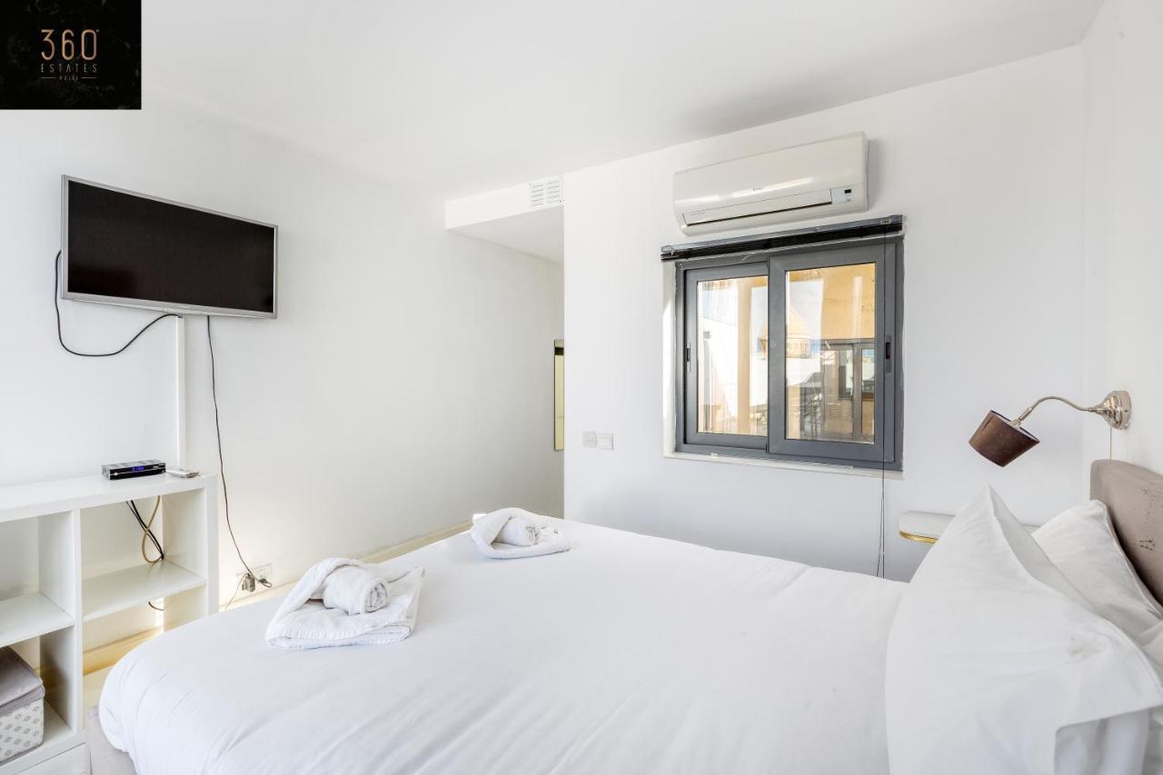 Mesmerising Views For A 2Br Apt In The Capital By 360 Estates Valletta Exterior foto